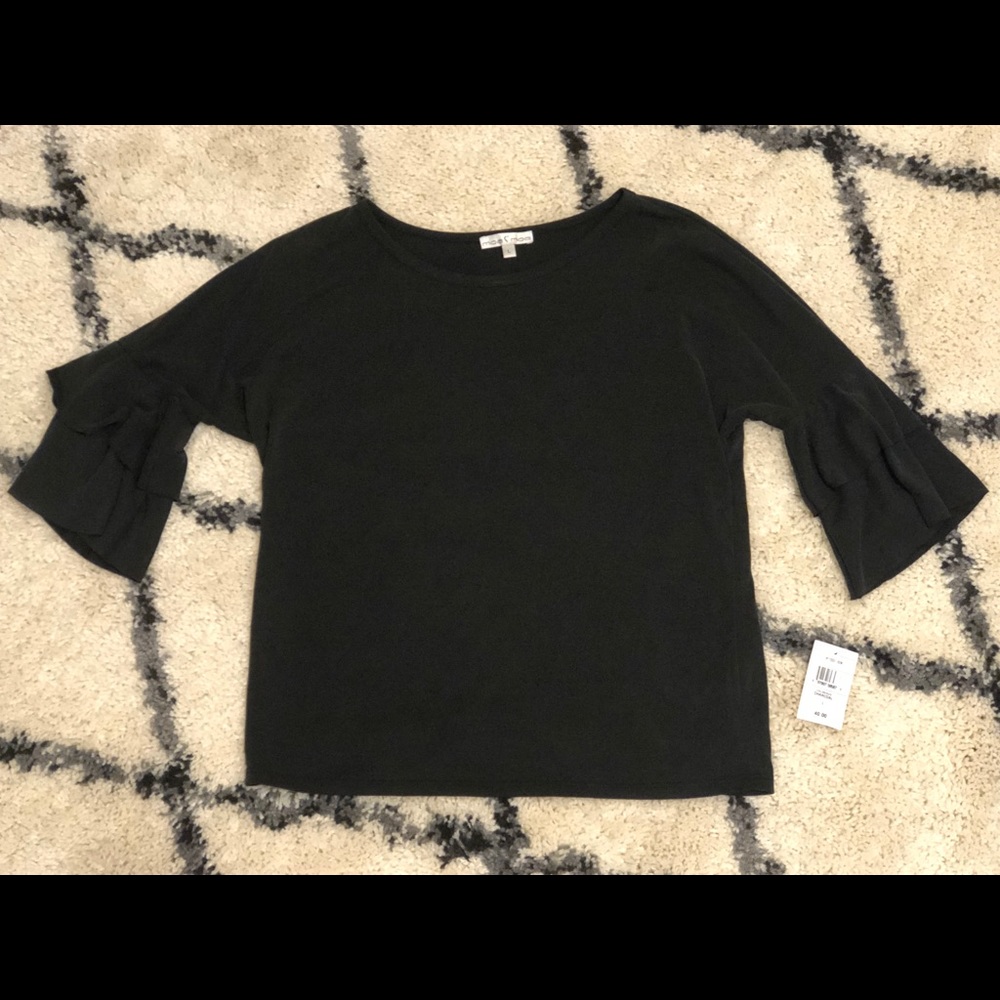 Charcoal Grey 3/4 Ruffle Sleeve Top